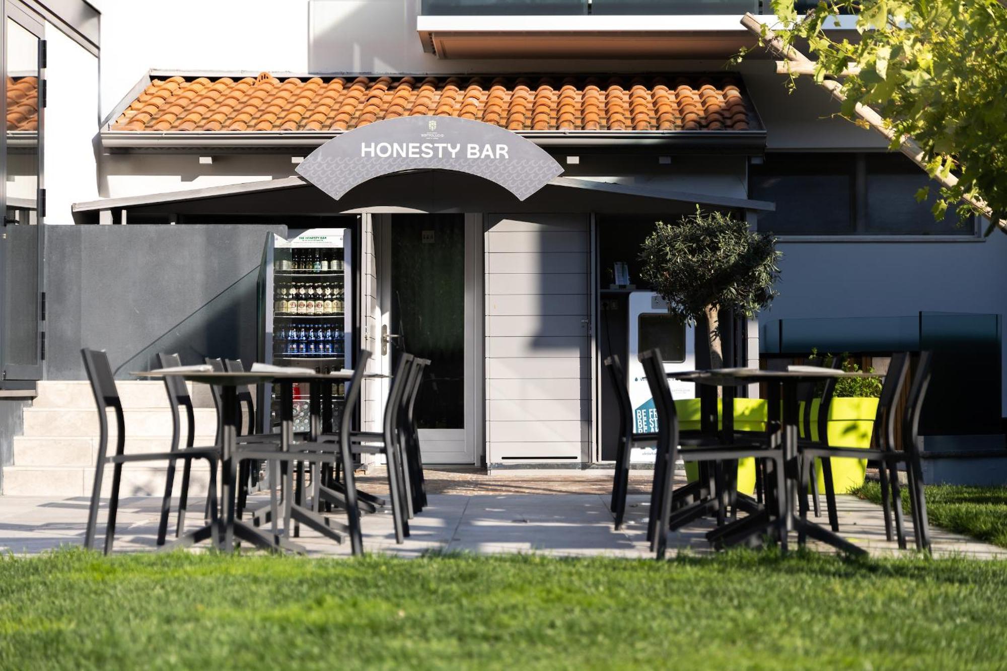 Aktivhotel Santalucia Torbole Sul Garda Esterno foto