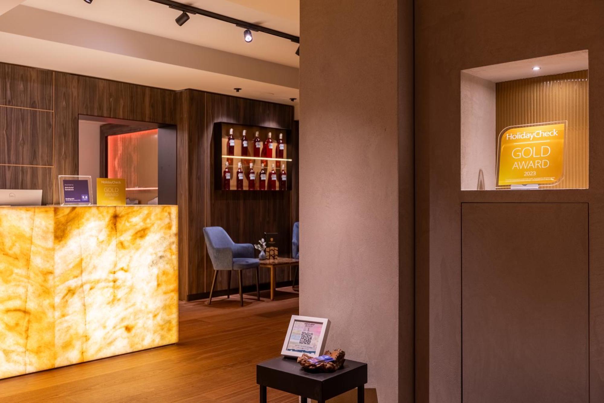 Aktivhotel Santalucia Torbole Sul Garda Esterno foto