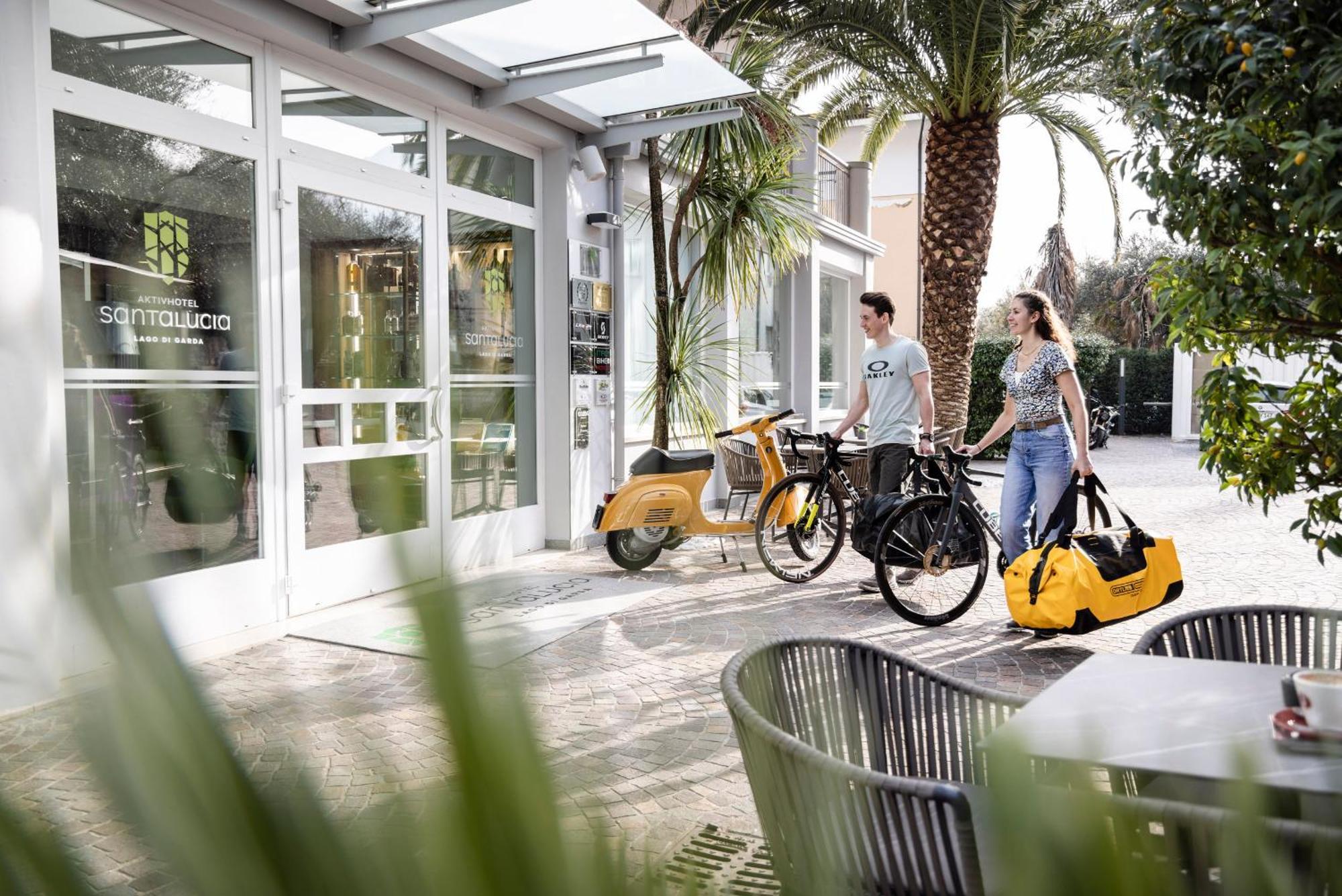 Aktivhotel Santalucia Torbole Sul Garda Esterno foto
