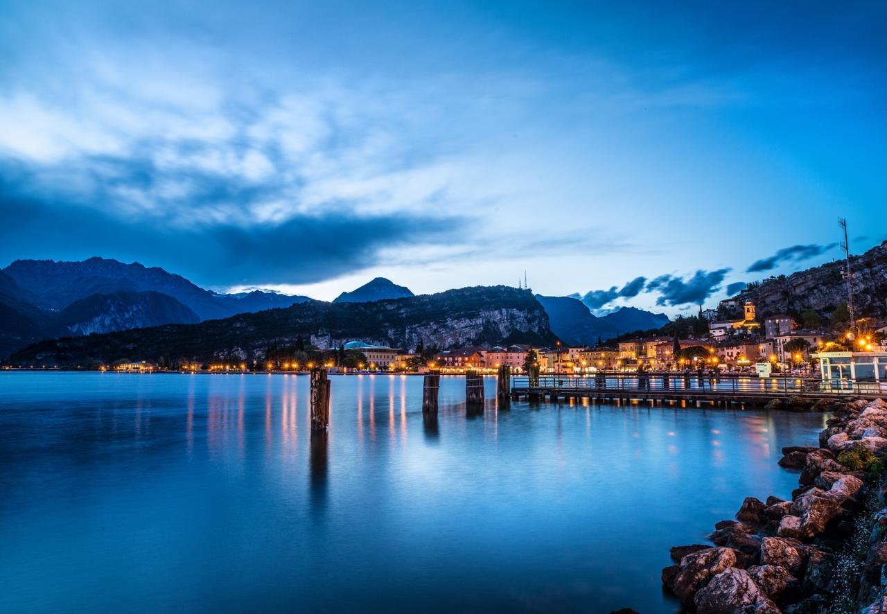 Aktivhotel Santalucia Torbole Sul Garda Esterno foto